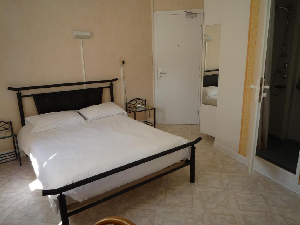 Hotel La Flamme Rouge Saint-Girons  Rum bild