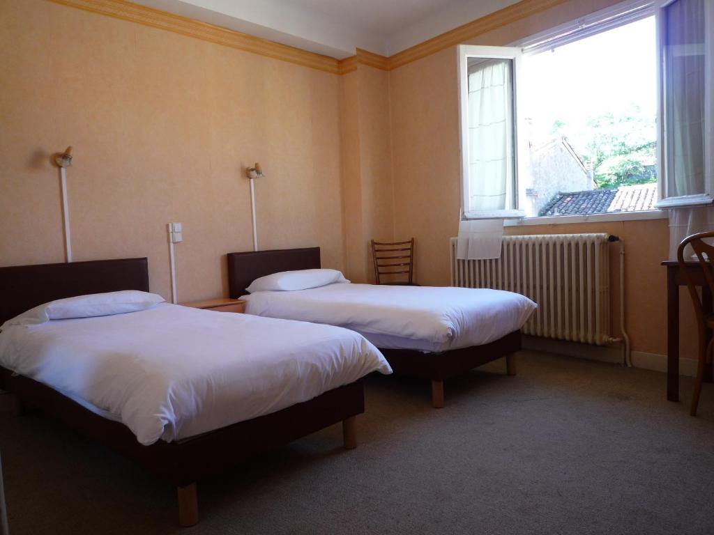 Hotel La Flamme Rouge Saint-Girons  Rum bild